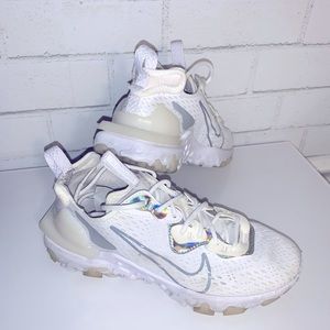 Nike React Vision GS Essential White Iridescent Womens sneakers Size 6